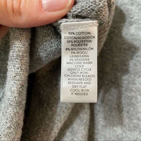 Loft Grey Crew Neck Pullover Sweater Womens XS Wool Blend Fall Casual Classic - Picture 6 of 7